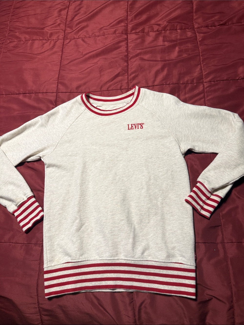 Levi's White Crewneck Sweatshirt with Red Stripe Accents